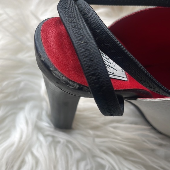 Jeffrey Campbell White Snakeskin Slingbacks - Picture 2 of 4